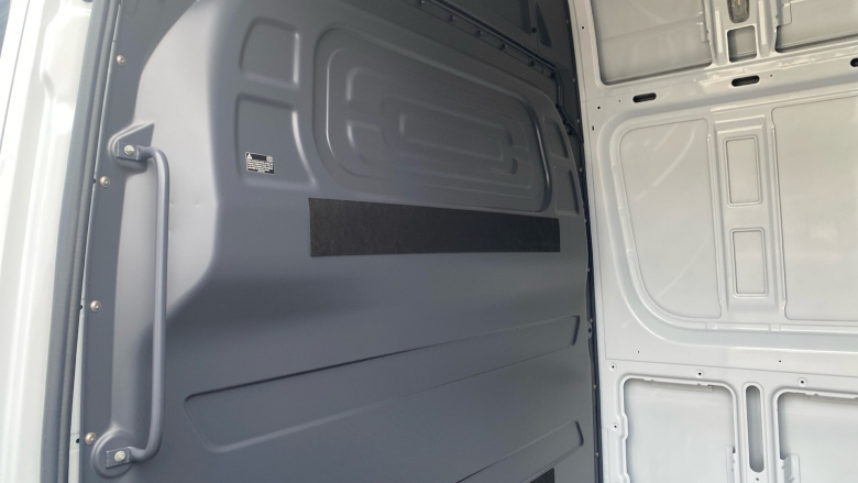 Mercedes-Benz Sprinter 315Cdi L2 Diesel Rwd 3.5t H2 Pro Van 9G-Tronic